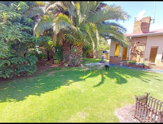 3 BEDROOM HOUSE FOR SALE IN VANDERBIJLPARK CE 4